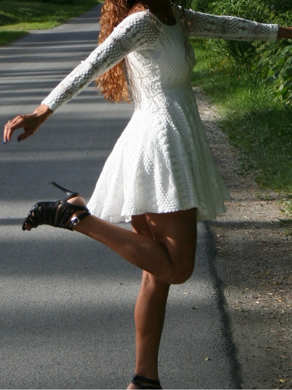 Women's White Lace Fit & Flare Dress it's a M fits like a Small